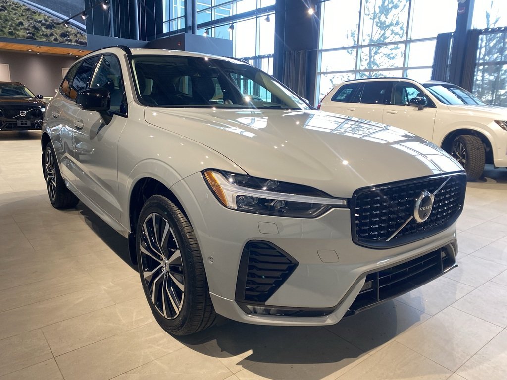 2024 Volvo XC60 B5 AWD Ultimate Dark Theme-6
