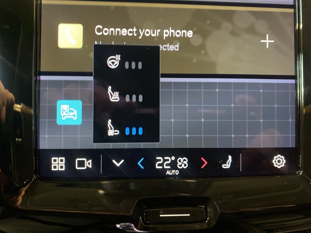 2024 Volvo XC60 B5 AWD Ultimate Dark Theme-14