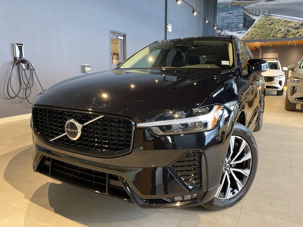 2025 Volvo XC60 B5 AWD Plus Dark Theme-0