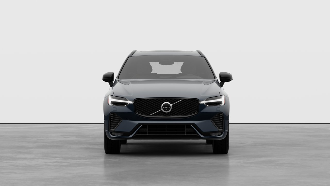 2026 Volvo XC60 Plus Dark Theme-4