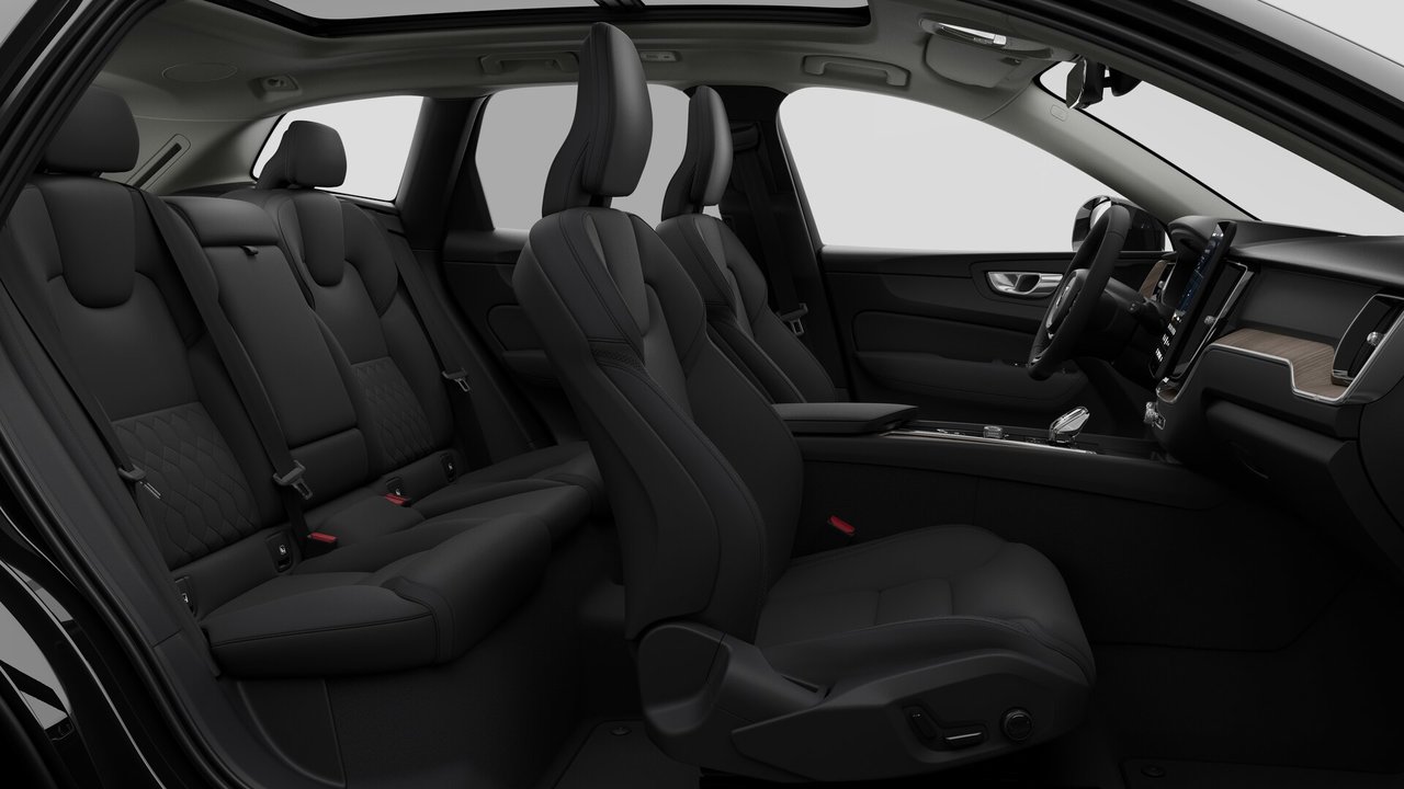 2027 Volvo XC60 Plus (Dark Theme)-12