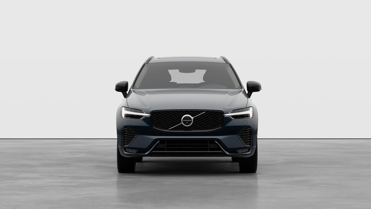 2027 Volvo XC60 Plus Dark Theme-4