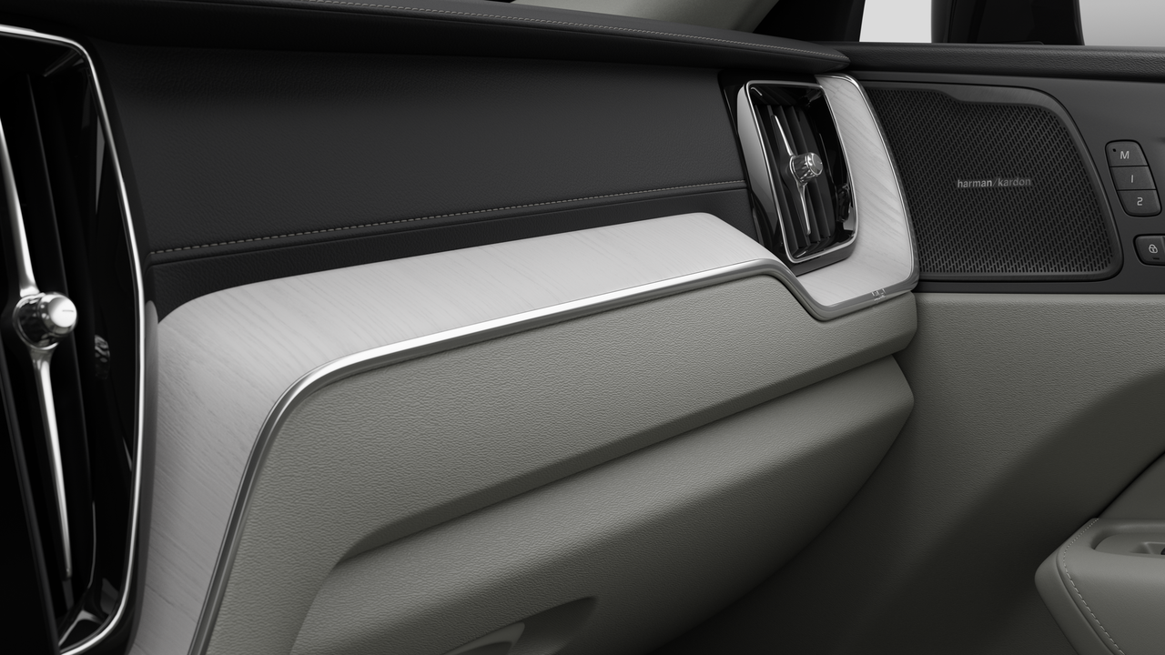 2027 Volvo XC60 Ultra Dark Theme-8