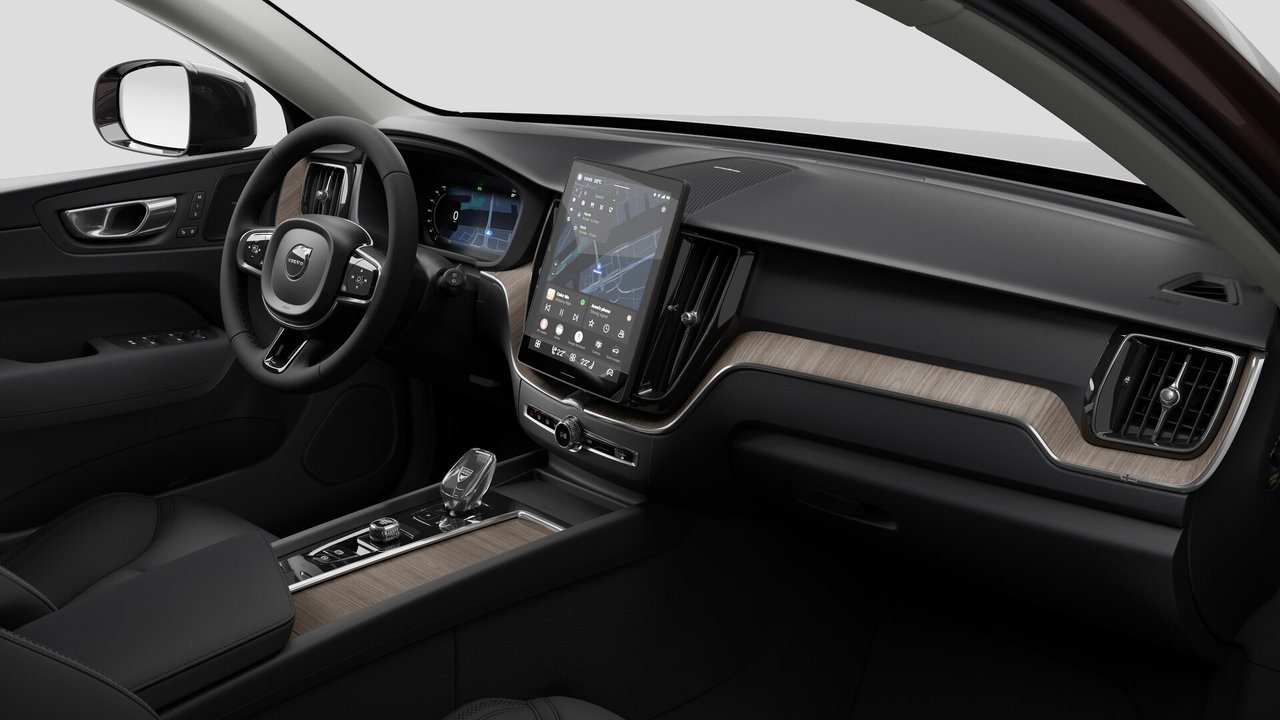 2027 Volvo XC60 Plus Dark Theme-9