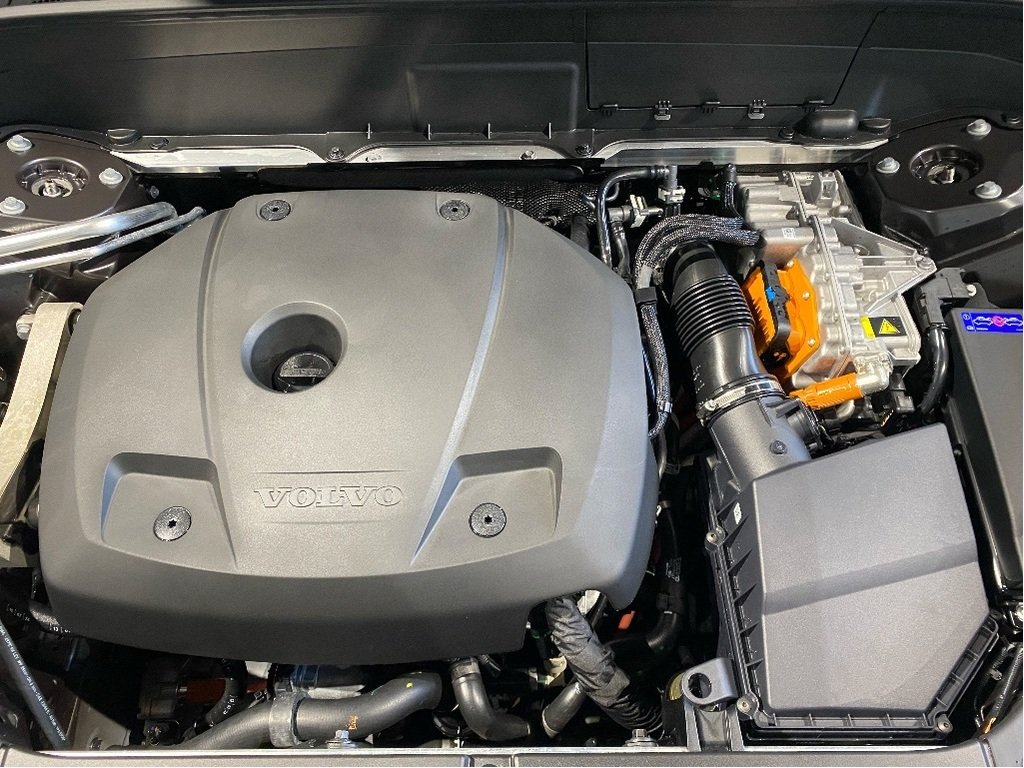 2025 Volvo XC90 Plug-In Hybrid T8 AWD Ultra Bright Theme 7-Seater-25