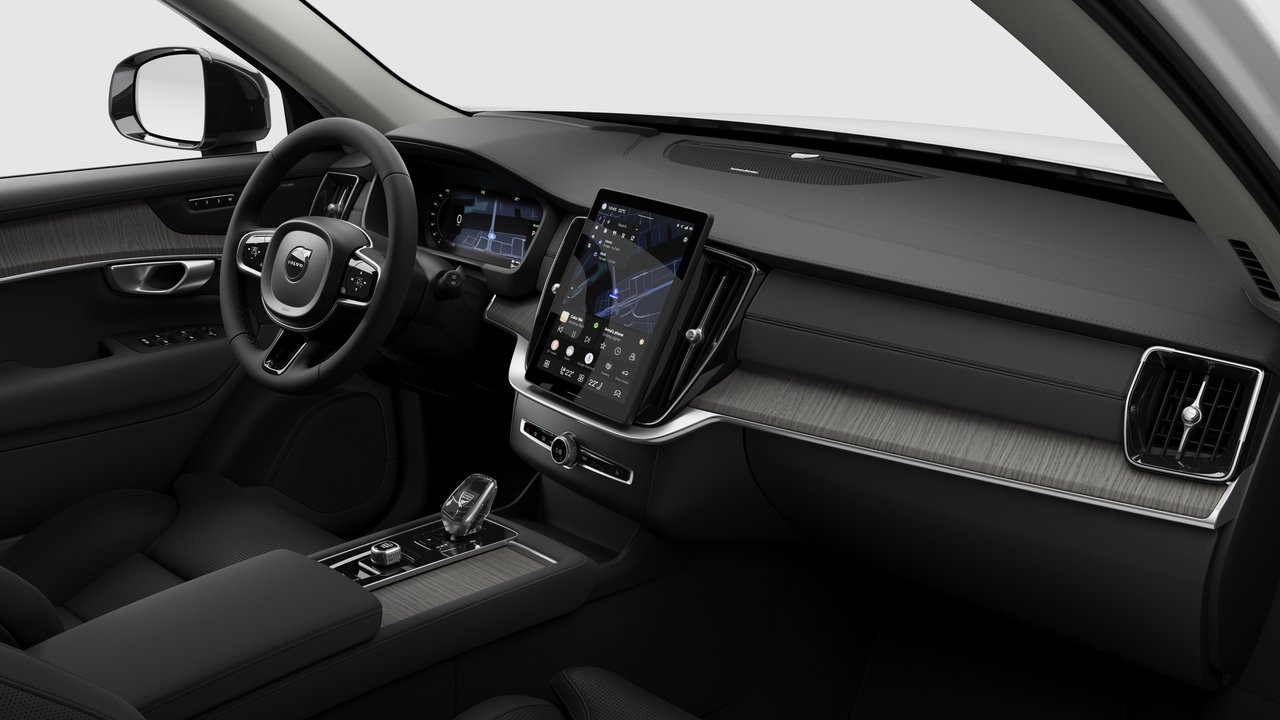 2026 Volvo XC90 Plug-in hybrid Ultra 7-Seater (Dark Theme)-9