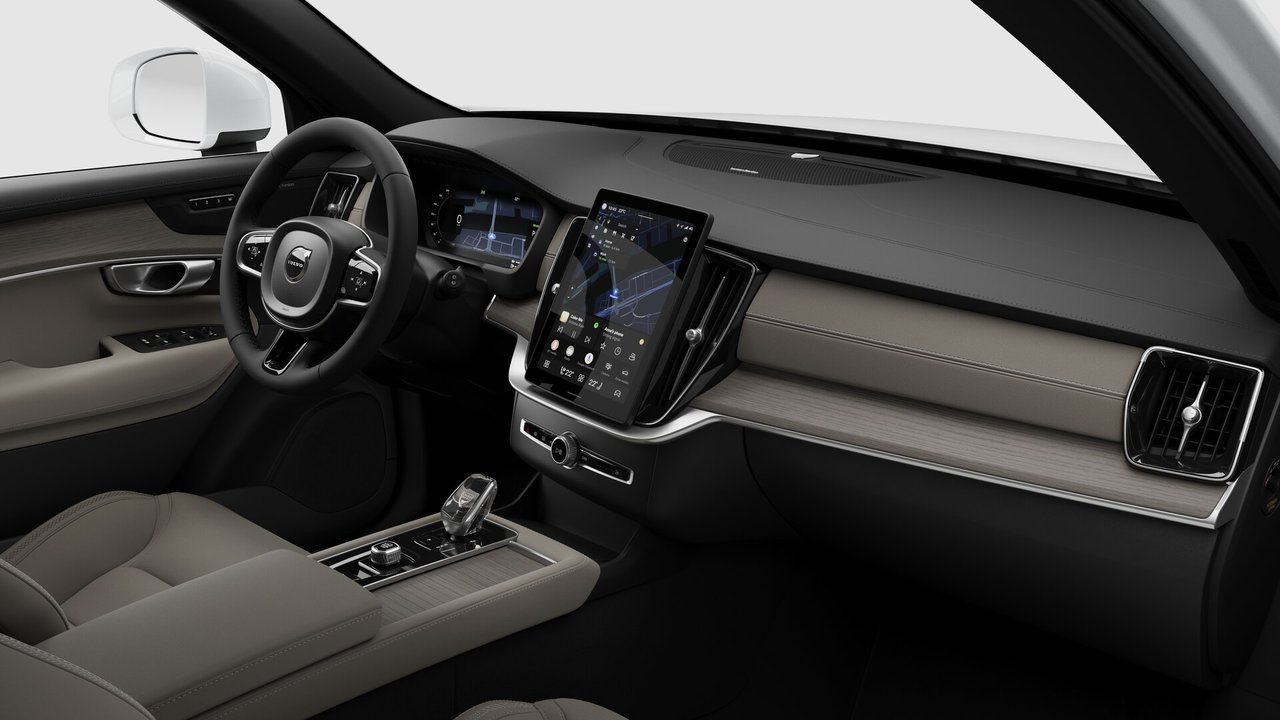 2026 Volvo XC90 Plug-In Hybrid Plus Bright Theme-9