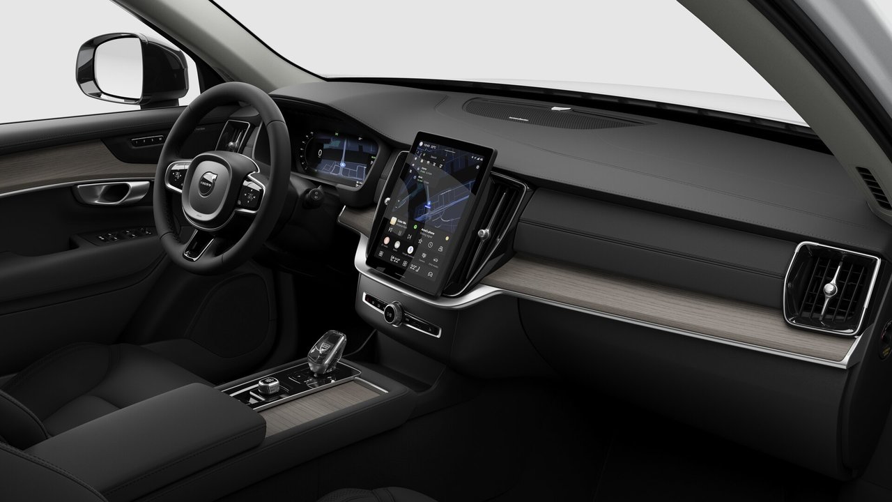 2026 Volvo XC90 Plug-In Hybrid Plus Dark Theme-9