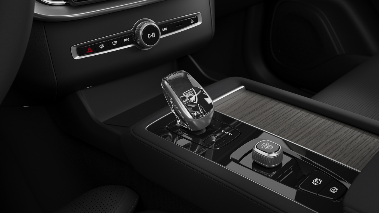 2026 Volvo XC90 Plug-in hybrid Ultra 7-Seater (Dark Theme)-10