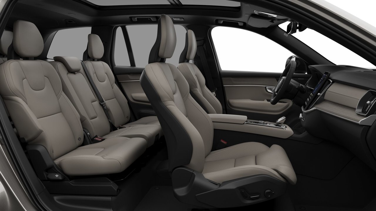 2026 Volvo XC90 Plug-in hybrid Ultra 7-Seater (Dark Theme)-12