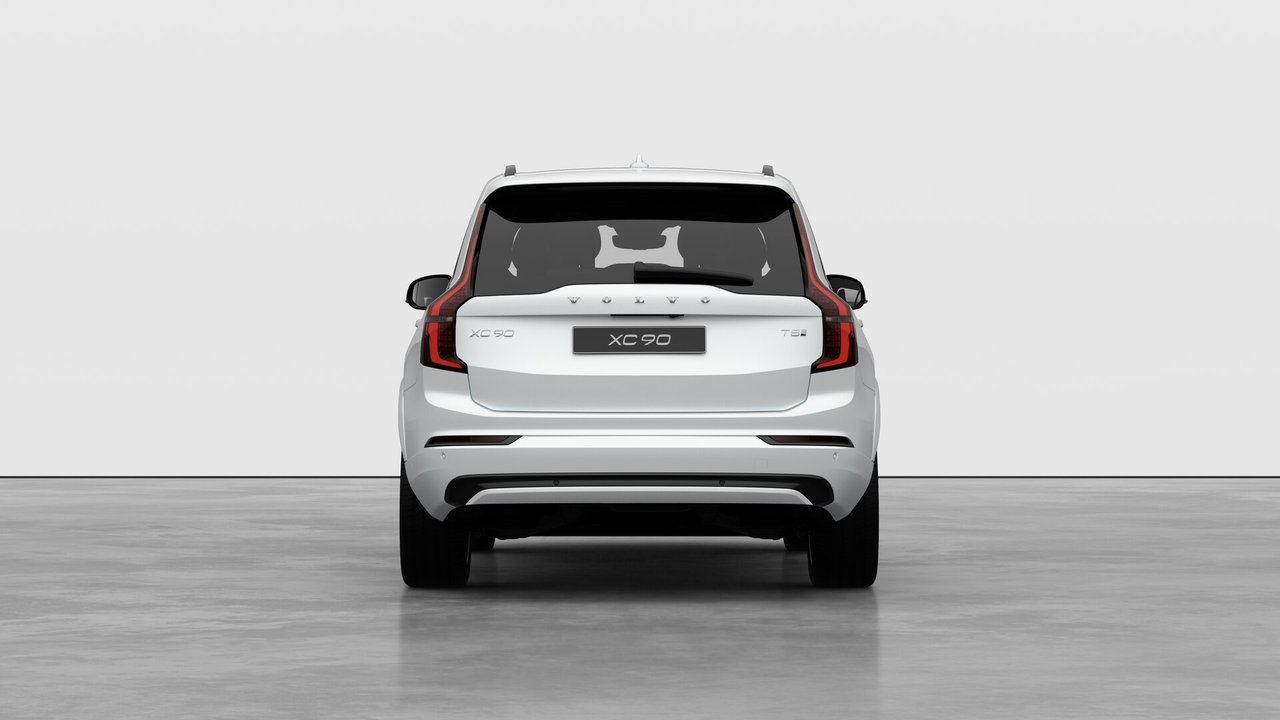 2027 Volvo XC90 Plug-in hybrid Ultra 7-Seater (Dark Theme)-5