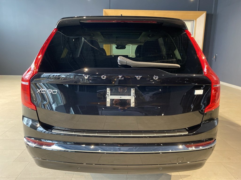 2024 Volvo XC90 Recharge T8 eAWD PHEV Plus Bright Theme 7-Seater-3