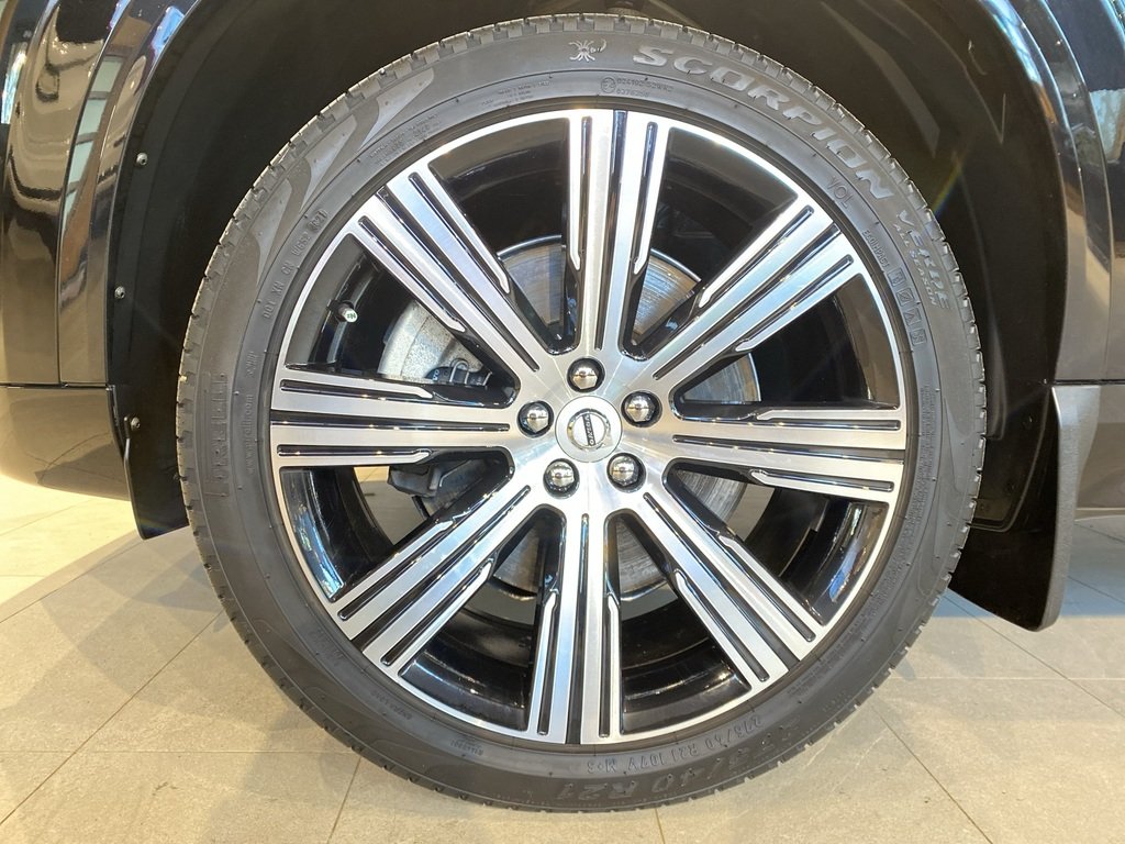 2022 Volvo XC90 Recharge Inscription Extended Range-8