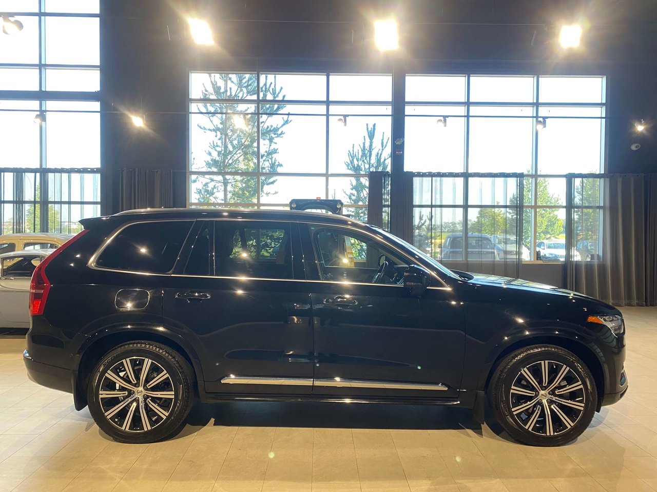 2022 Volvo XC90 T6 AWD Inscription (7-Seat)-5