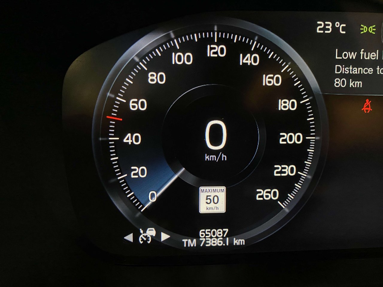 2022 Volvo XC90 T6 AWD Inscription (6-Seat)-14