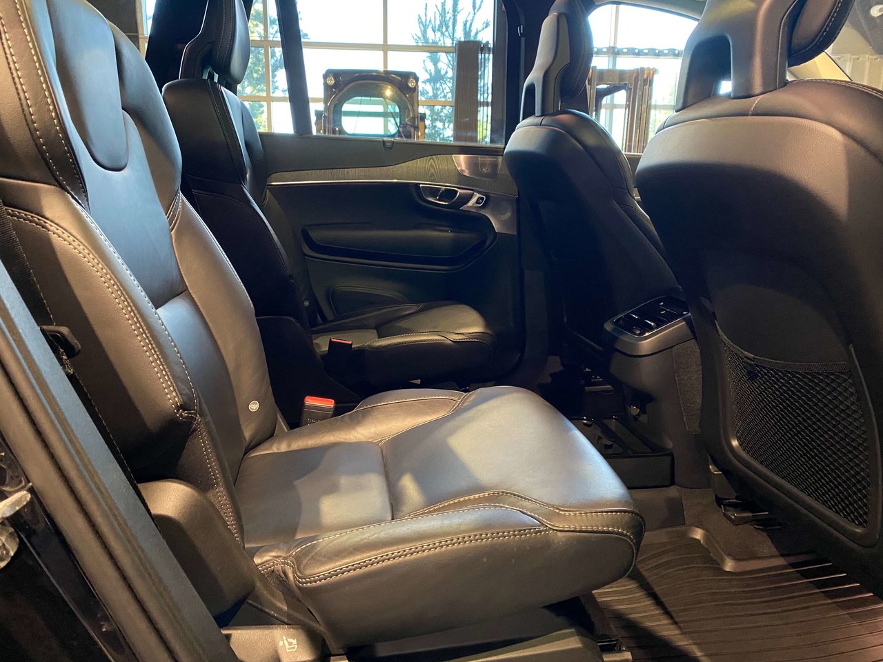 2022 Volvo XC90 T6 AWD Inscription (6-Seat)-22