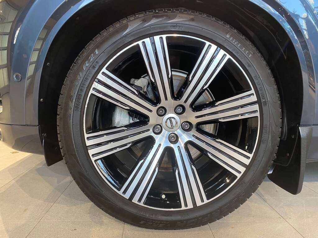 2023 Volvo XC90 B6 AWD Ultimate Bright-8