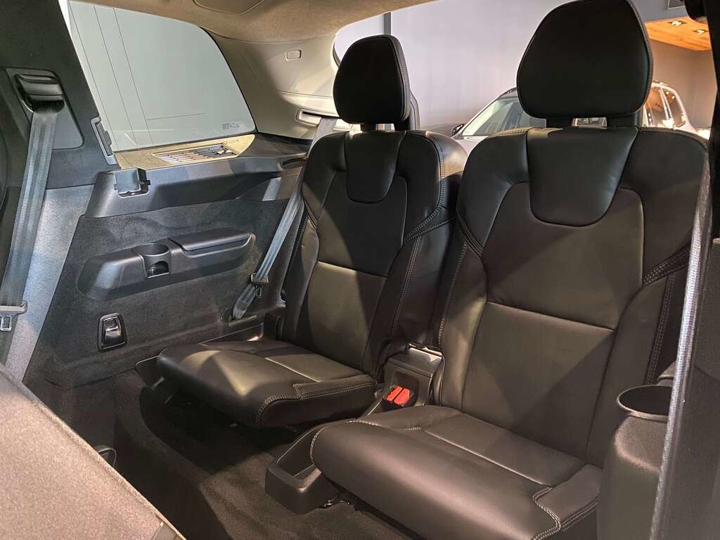 2023 Volvo XC90 B6 AWD Ultimate Bright-19