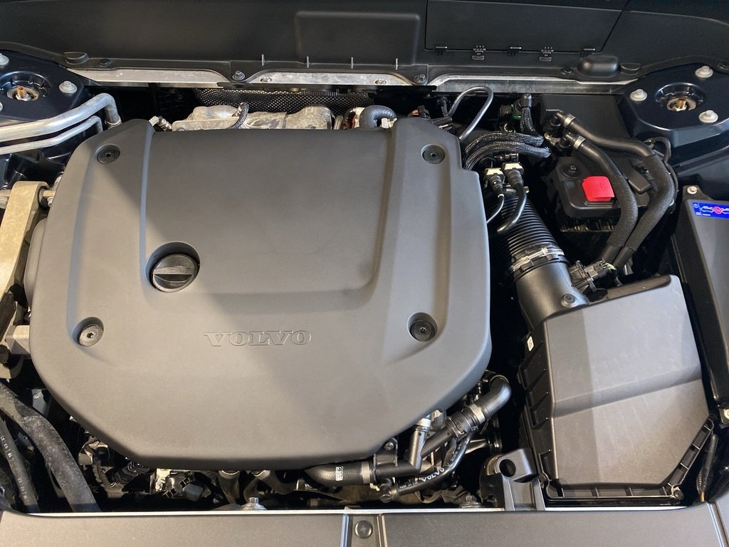 2024 Volvo XC90 B6 AWD Core Bright Theme 7-Seater-27