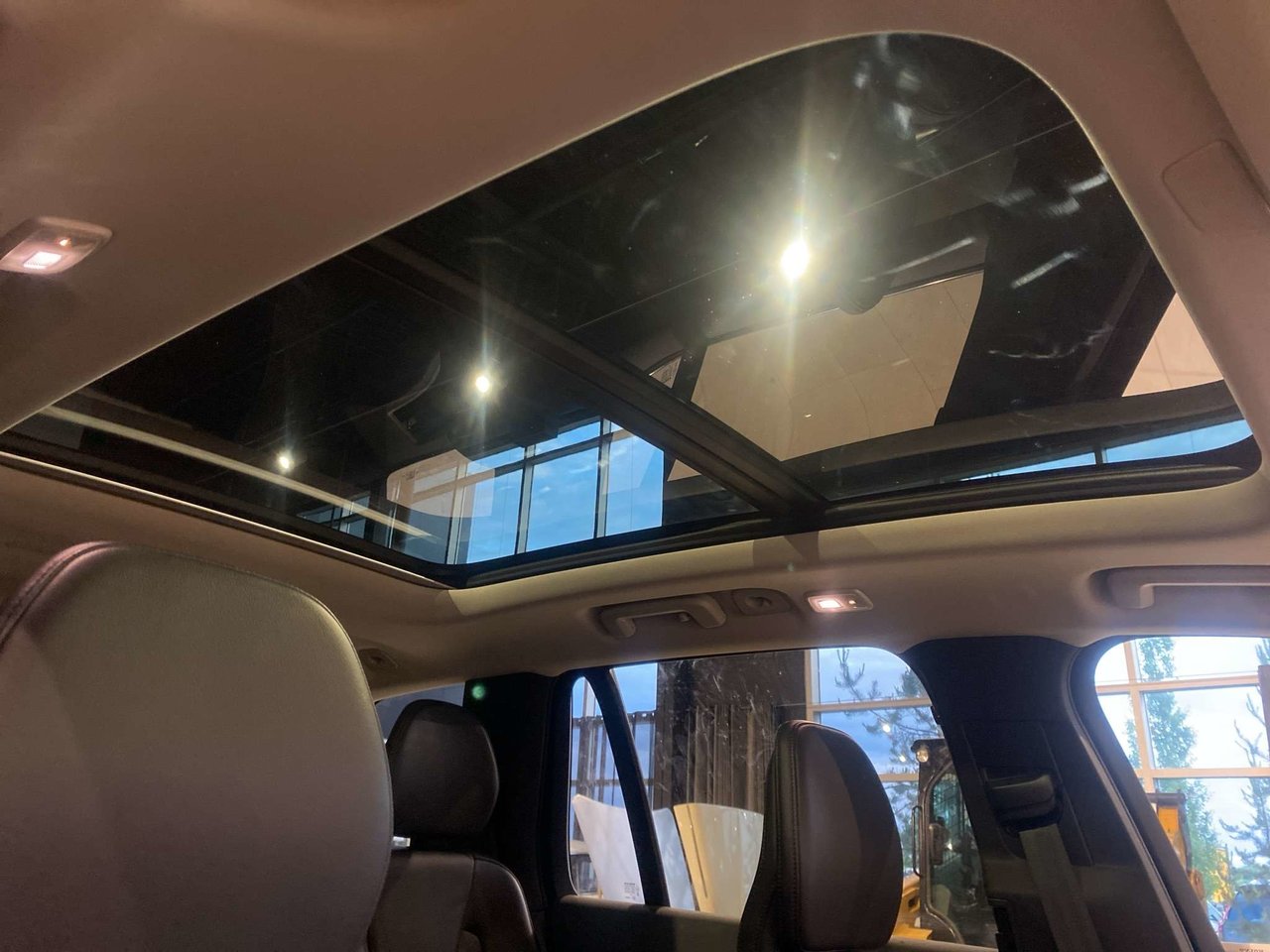 2024 Volvo XC90 B6 AWD Core Bright Theme 7-Seater-23