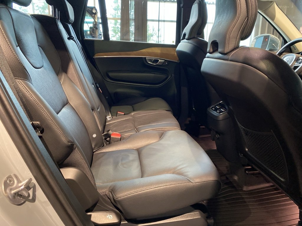 2024 Volvo XC90 B6 AWD Plus Bright Theme 7-Seater-21
