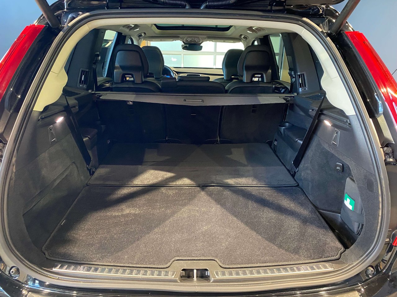 2024 Volvo XC90 B6 AWD Core Bright Theme 7-Seater-20