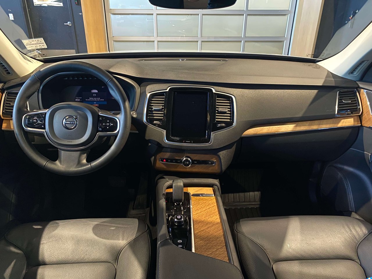 2024 Volvo XC90 B6 AWD Plus Bright Theme 7-Seater-10