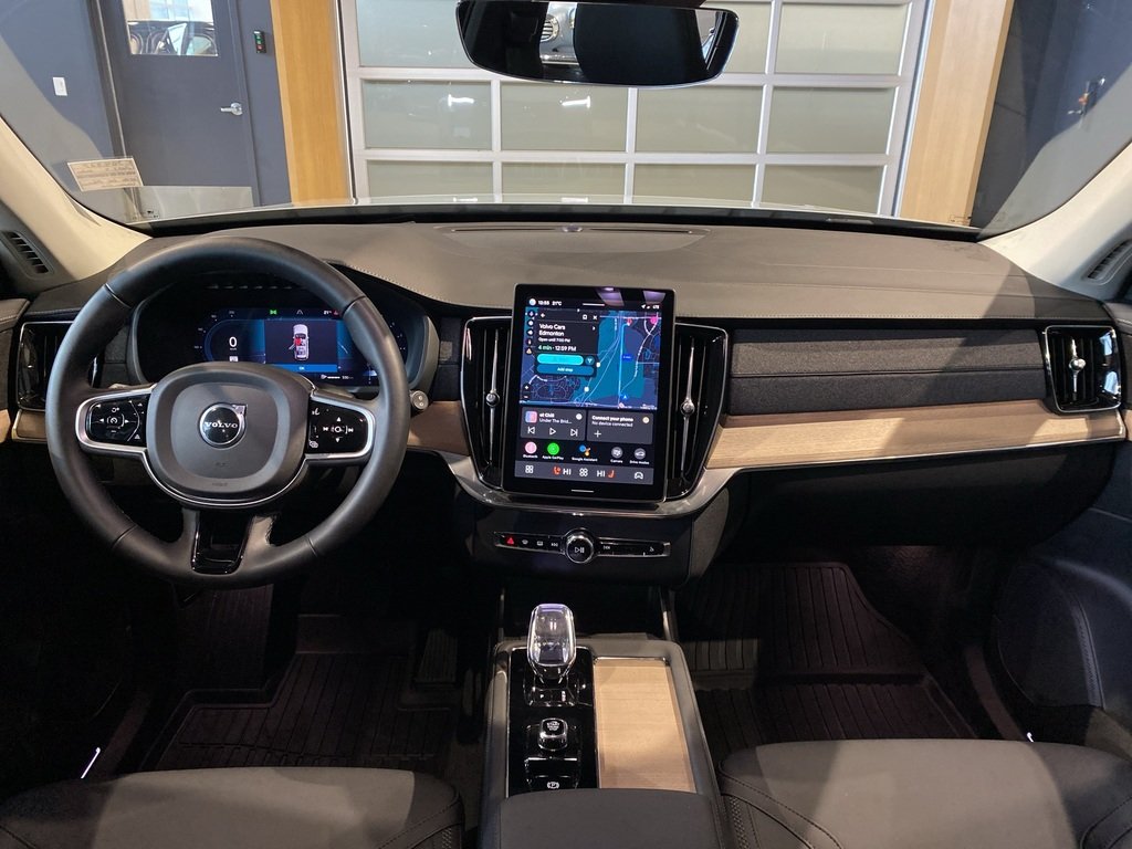 2025 Volvo XC90 2025.5 B6 AWD Plus Bright Theme 7-Seater-10