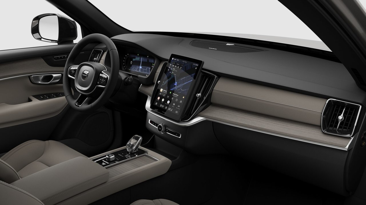 2026 Volvo XC90 Plus Dark Theme-9