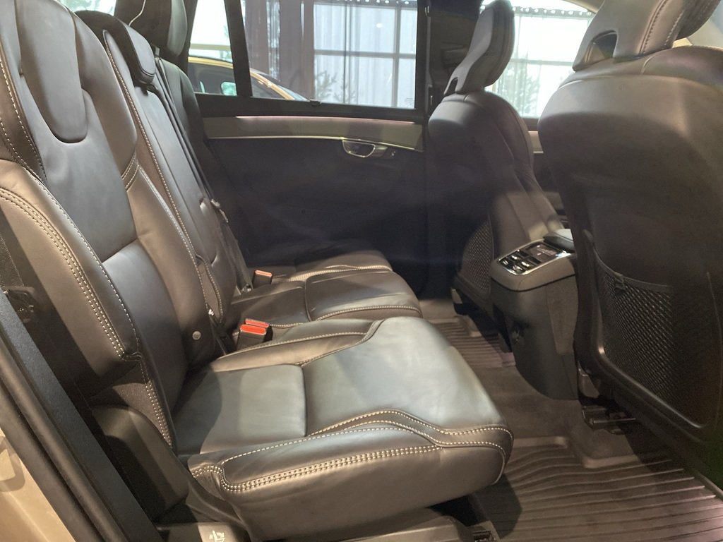 2026 Volvo XC90 B6 AWD Ultra Bright Theme 7-Seater-23
