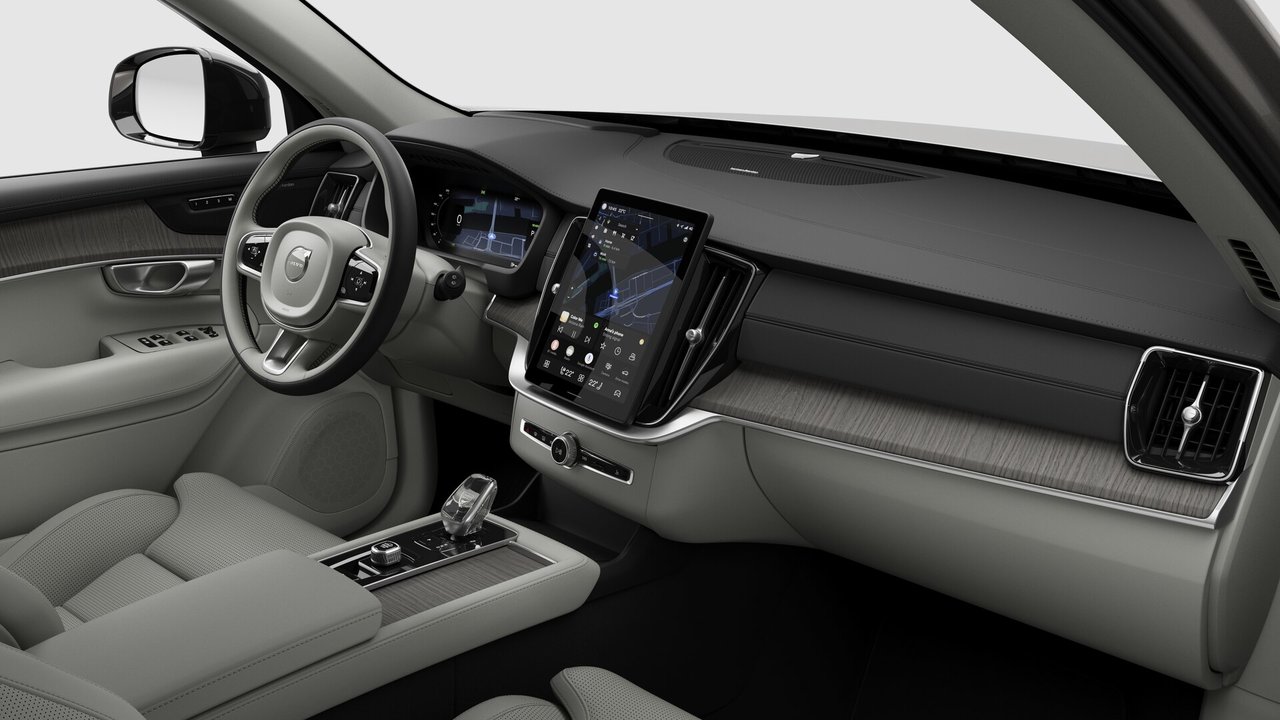 2026 Volvo XC90 Ultra 7-Seater (Dark Theme)-9