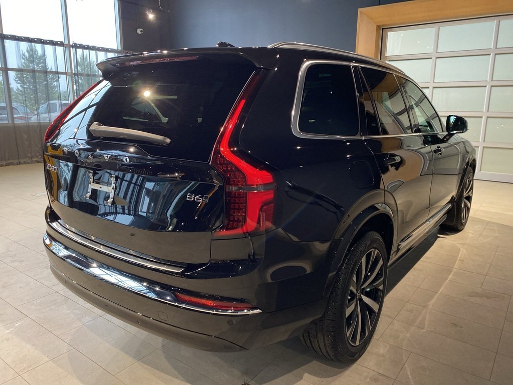 2026 Volvo XC90 B6 AWD Core Bright Theme 7-Seater-4