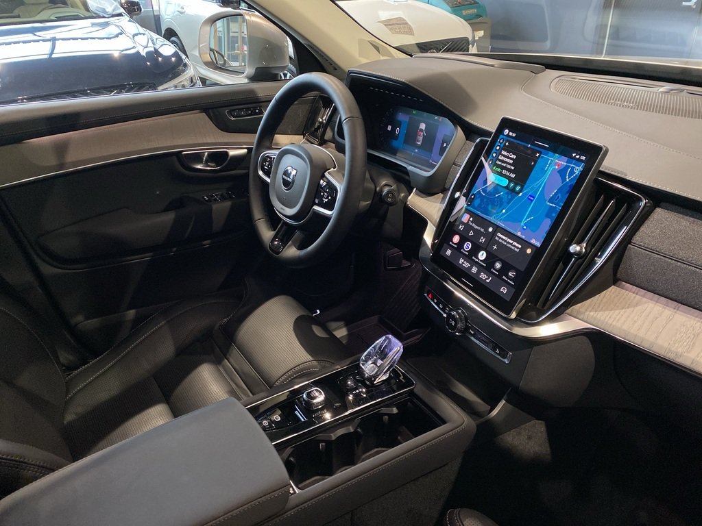 2026 Volvo XC90 B6 AWD Ultra Bright Theme 7-Seater-24