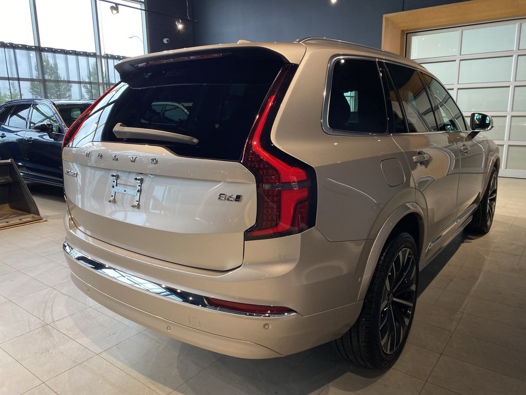 2026 Volvo XC90 B6 AWD Ultra Bright Theme 7-Seater-4