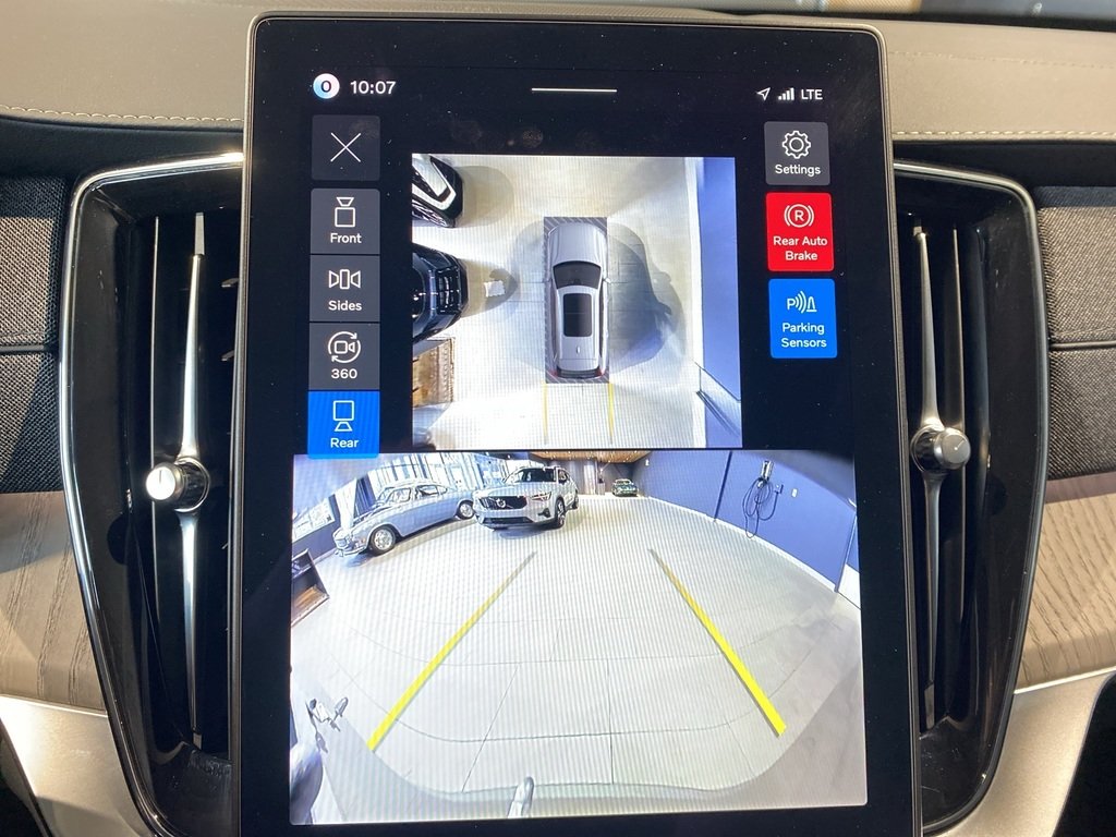 2026 Volvo XC90 B6 AWD Ultra Bright Theme 7-Seater-15