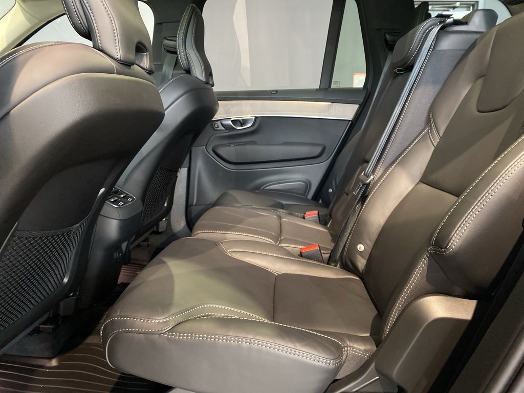 2026 Volvo XC90 B6 AWD Ultra Bright Theme 7-Seater-17