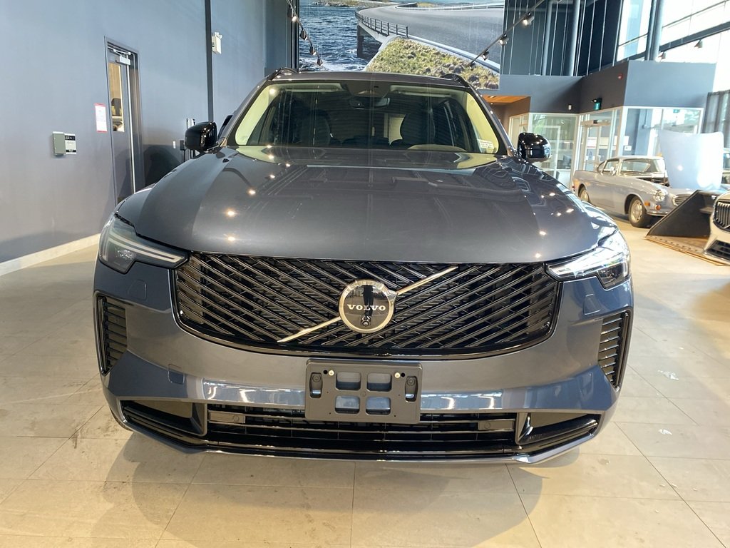 2026 Volvo XC90 B6 AWD Plus Dark Theme 7-Seater-7
