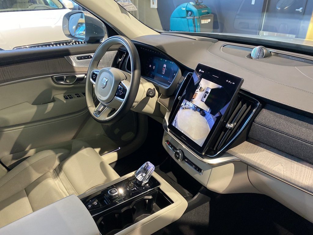 2026 Volvo XC90 B6 AWD Ultra Bright Theme 6-Seater-25
