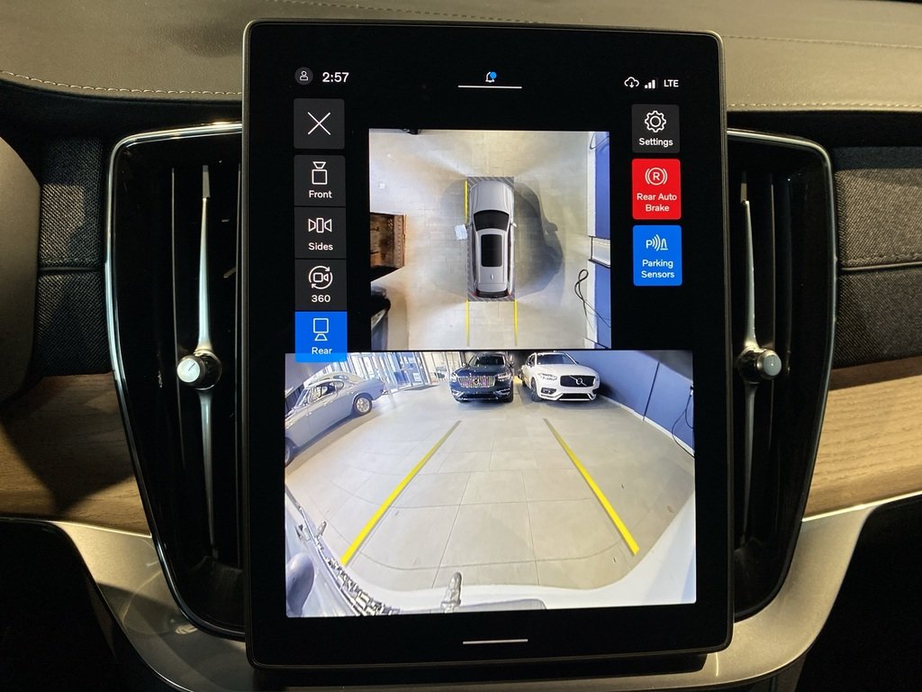 2026 Volvo XC90 B6 AWD Plus Dark Theme 7-Seater-15
