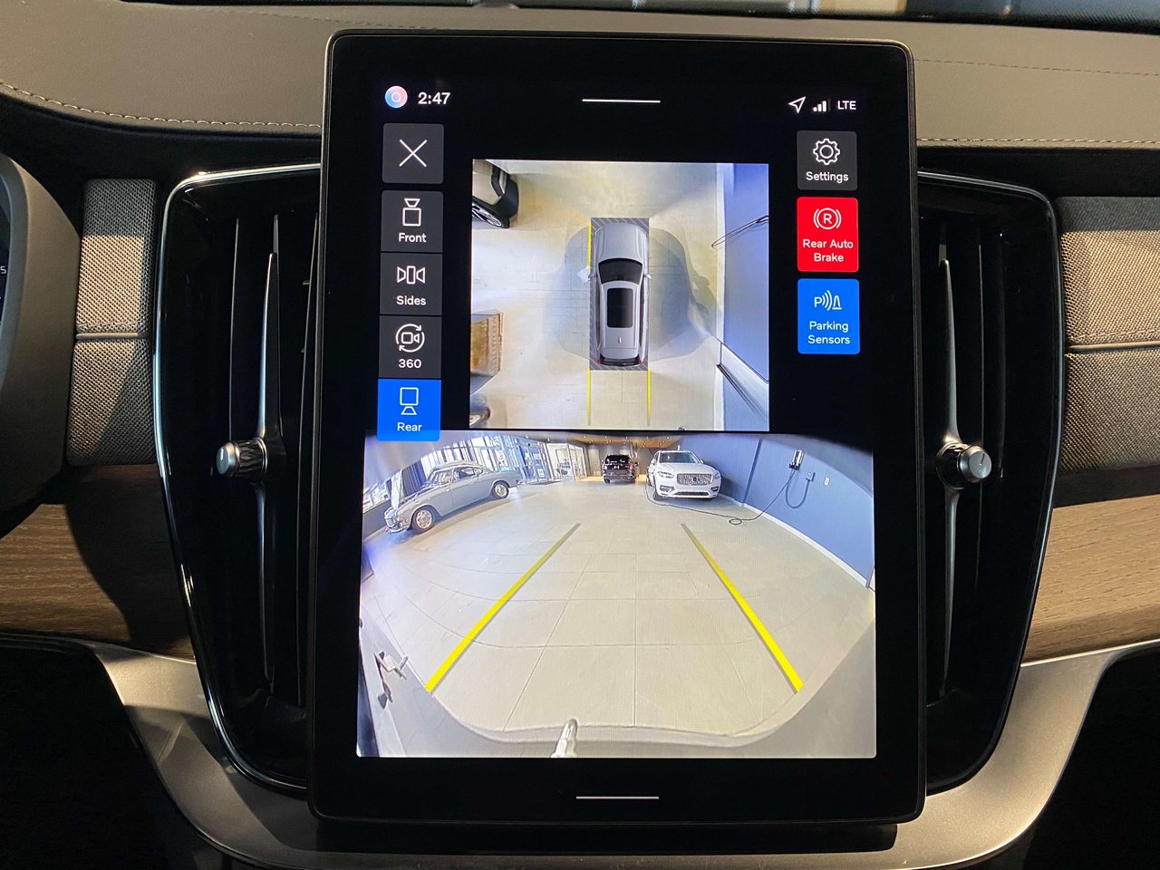 2026 Volvo XC90 B6 AWD Plus Bright Theme 7-Seater-16