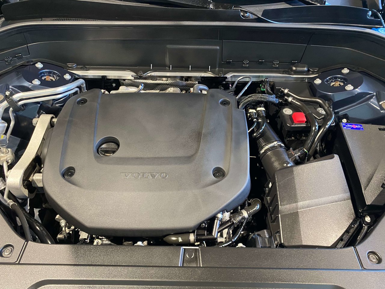 2026 Volvo XC90 B6 AWD Plus Bright Theme 7-Seater-27