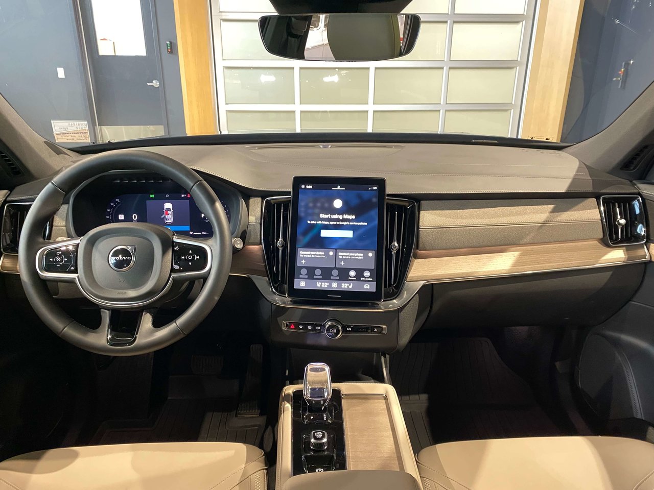 2026 Volvo XC90 B6 AWD Plus Bright Theme 7-Seater-10