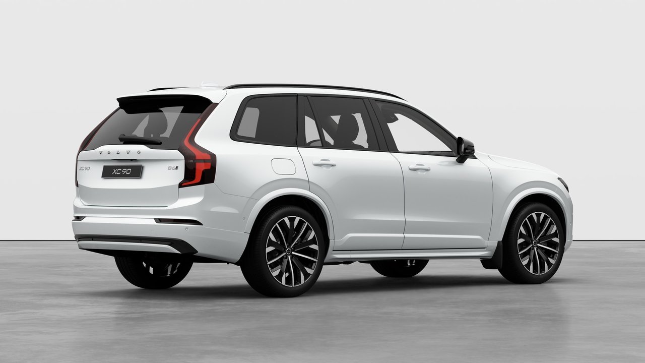 2027 Volvo XC90 Ultra 7-Seater (Dark Theme)-3