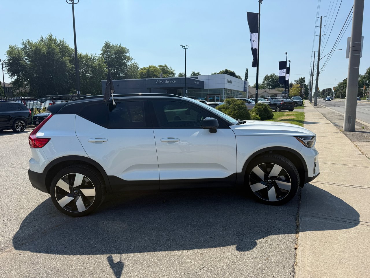 2025 Volvo EX40 Ultra-4