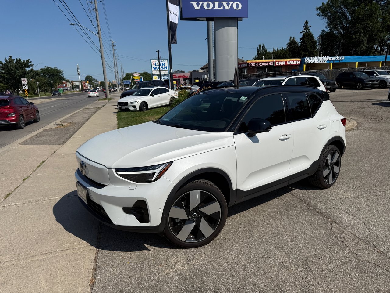 2025 Volvo EX40 Ultra-1