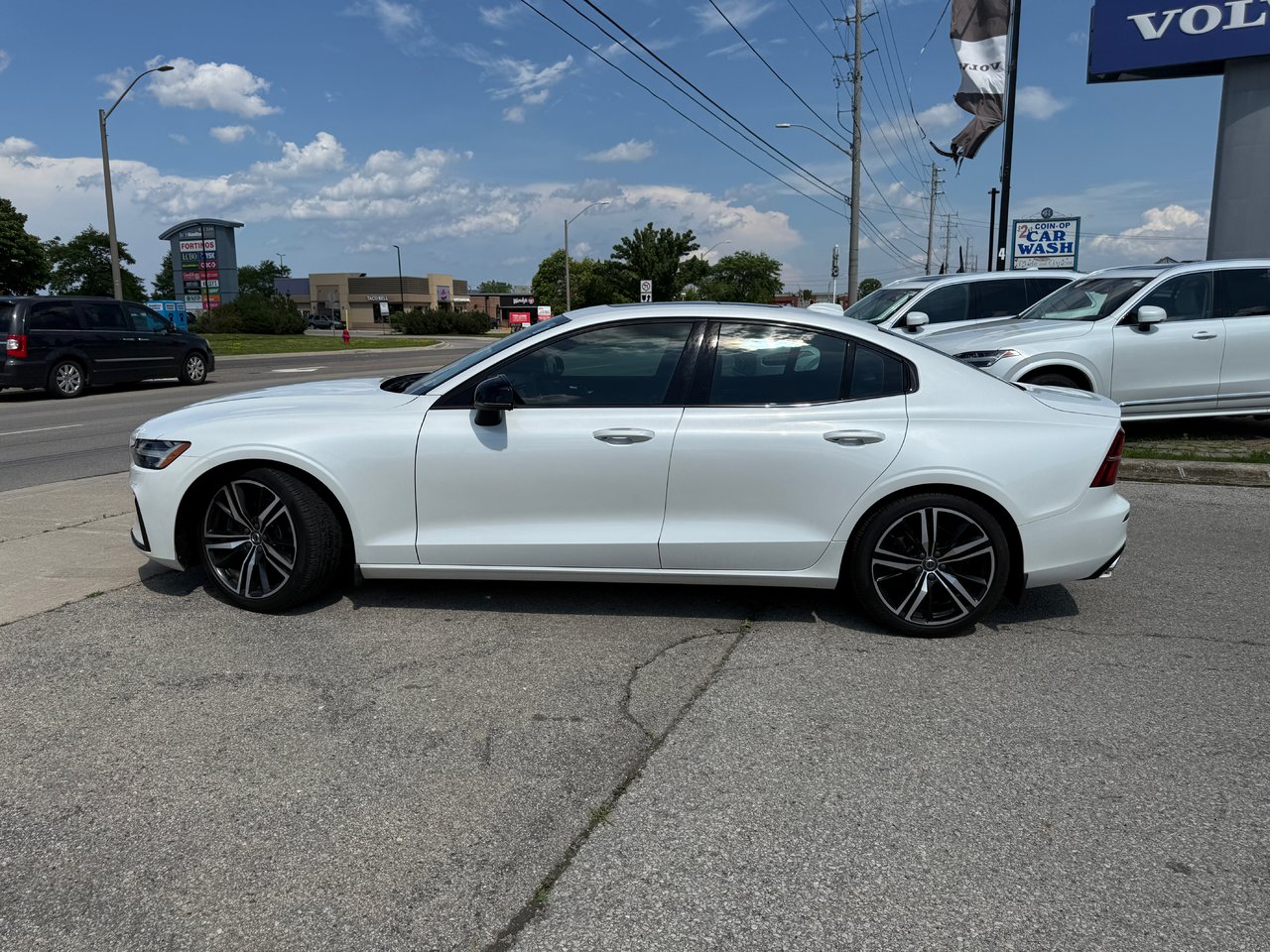 2022 Volvo S60 R-Design-8