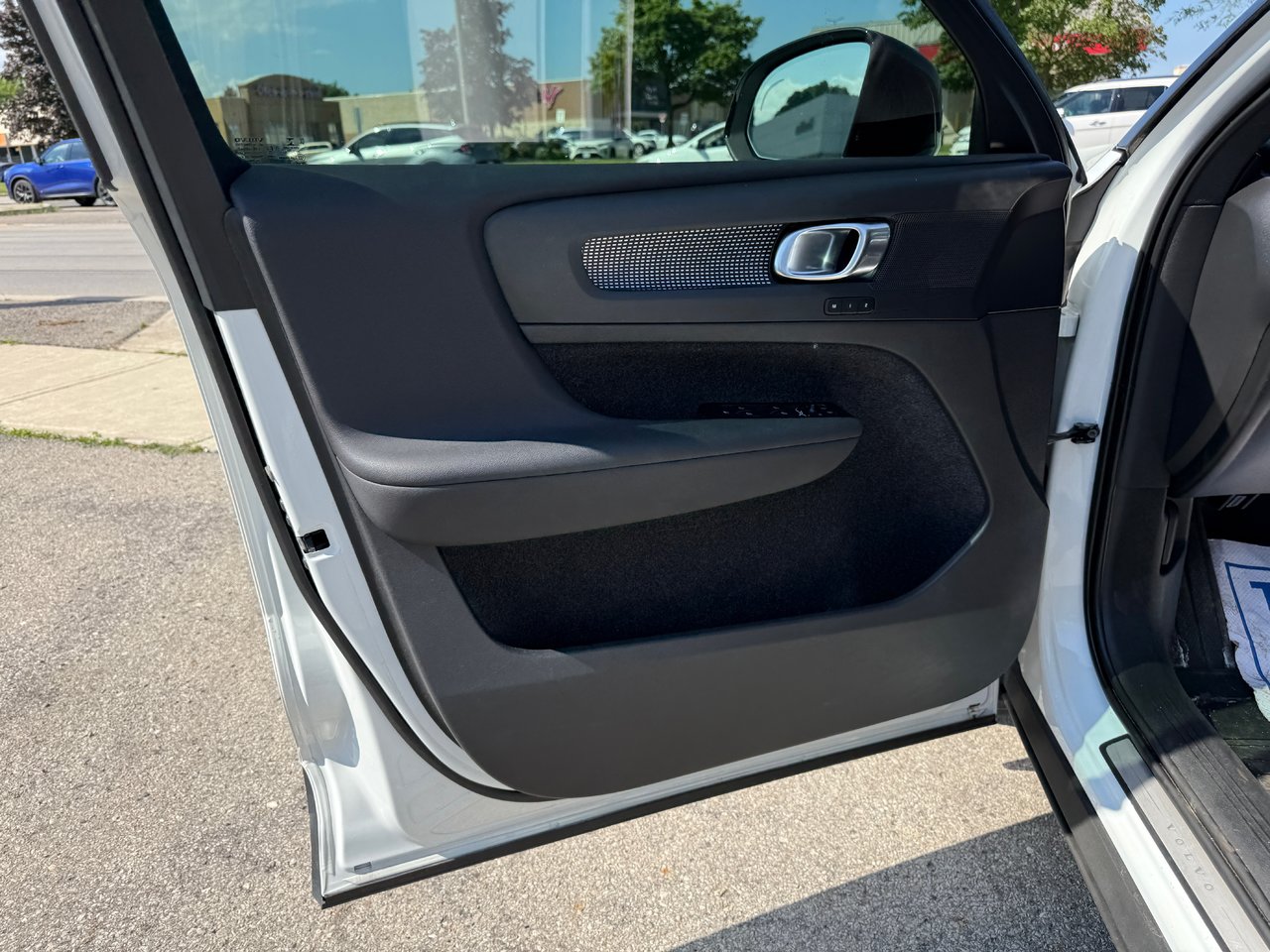 2022 Volvo XC40 R-Design-22