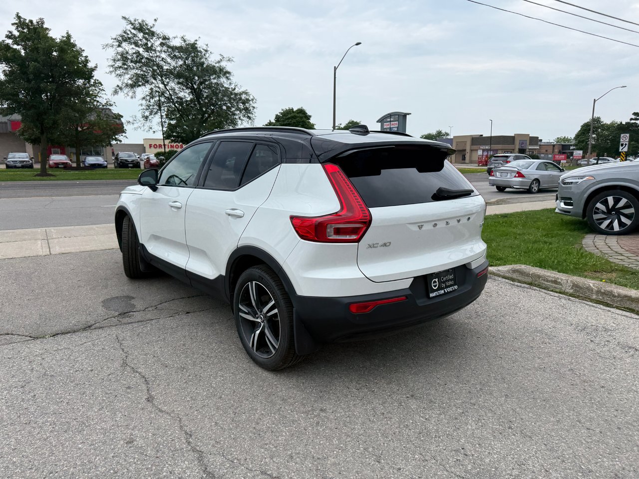 2022 Volvo XC40 R-Design-8