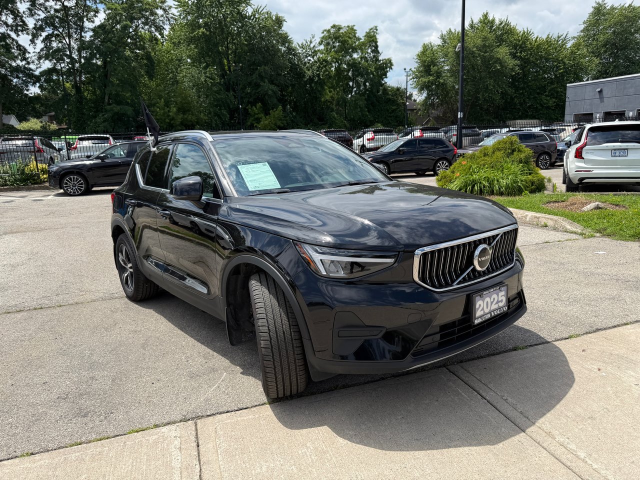 2025 Volvo XC40 Core Bright Theme-4