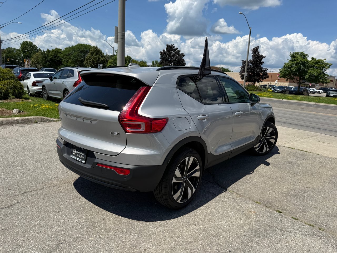 2025 Volvo XC40 Plus Dark Theme-7